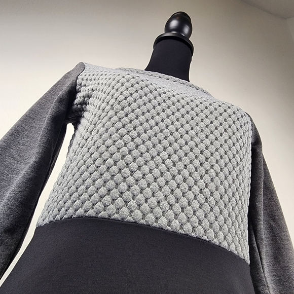 Ann Taylor Loft Gray and Black Color Block Textured A-Line Dress Size 2 - Picture 5 of 11